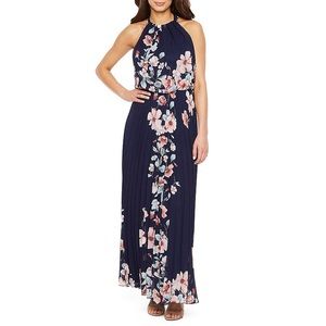 **BRAND NEW** Gorgeous Floral Maxi Dress